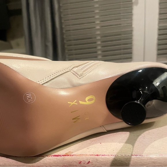 Mix 6 Bone ankle booties- never worn size 10 - Picture 5 of 6